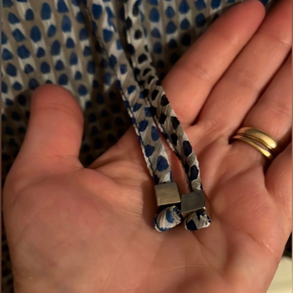 A.n.a sheer top blouse shirt, size petite small, NWT, blue - Picture 6 of 7